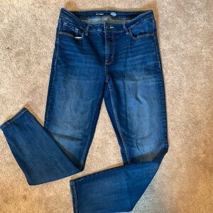 Old Navy high-rise jeans. Size 12